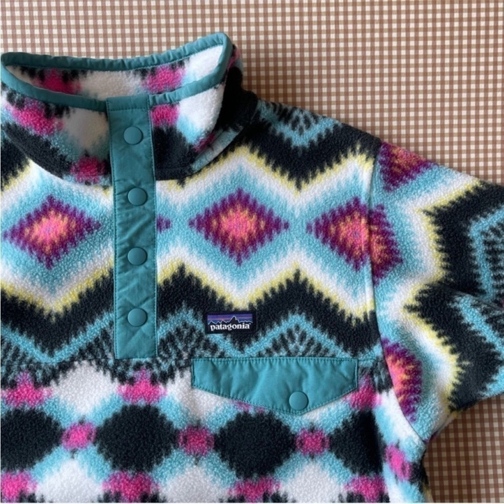 Patagonia Synchilla Snap-T tribal print fleece pullover.
Size XL. 14 years - Picture 7 of 15